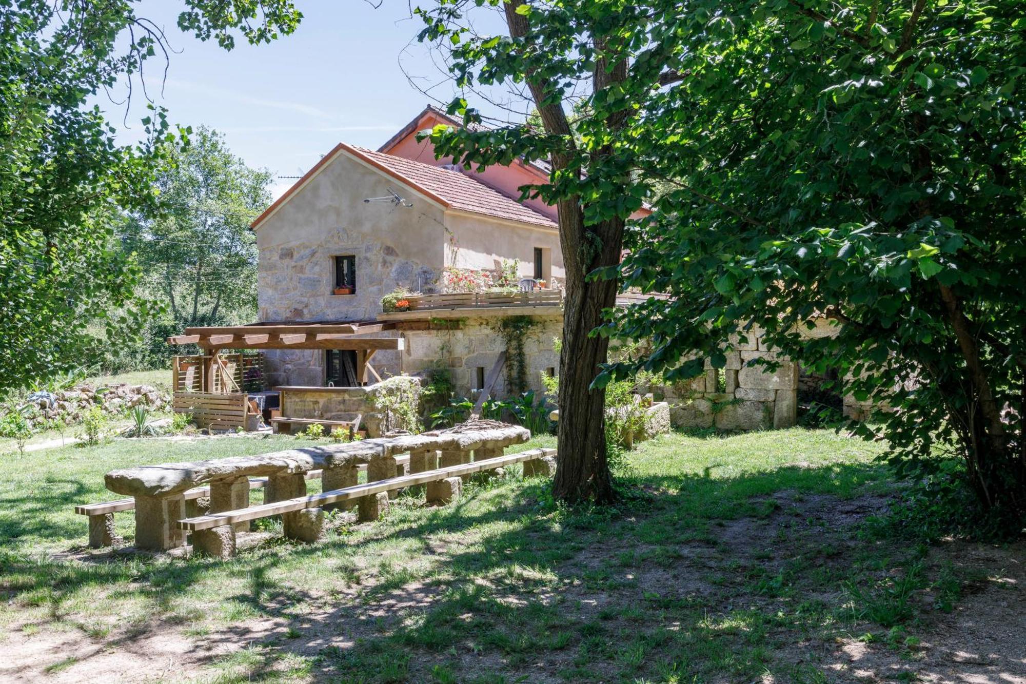 Hermoso Molino Restaurado A Pie Del Rio En Comarca de Vigo Buitenkant foto